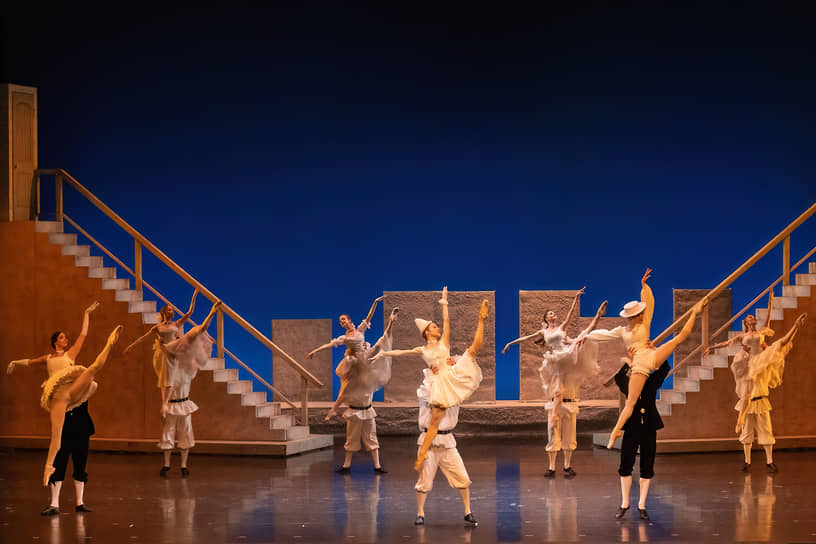 Мариинский «Пульчинелла» выглядел гораздо академичнее дягилевского 100-летней давности