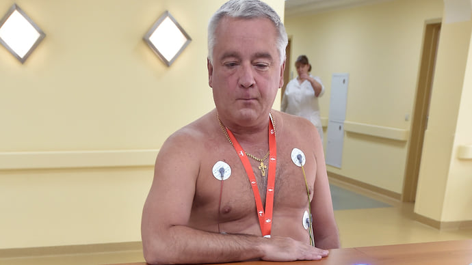 Медкнижки избавляют от макулатуры