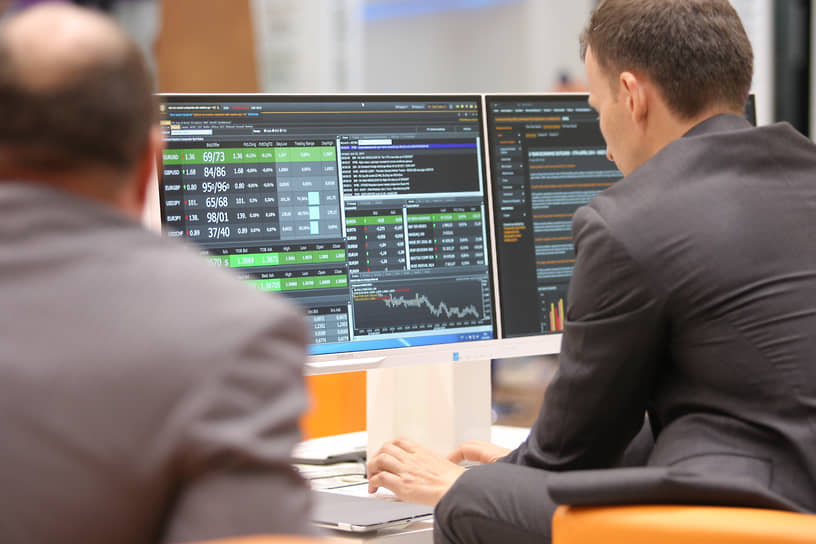 Риску снизили оценку