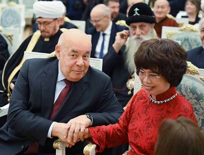 Михаил Швыдкой не оставлял заботой председателя стратегического совета корпорации THGroup Хыонг Тхай