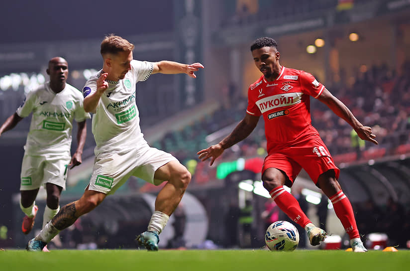 Момент матча между «Спартаком» и «Ахматом»