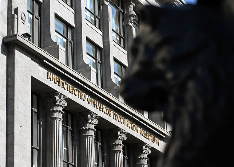 ОФЗ уходят триллионами