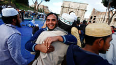 Полумесяц над Колизеем