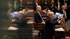 Премьер Израиля просит о помиловании без раскаяния