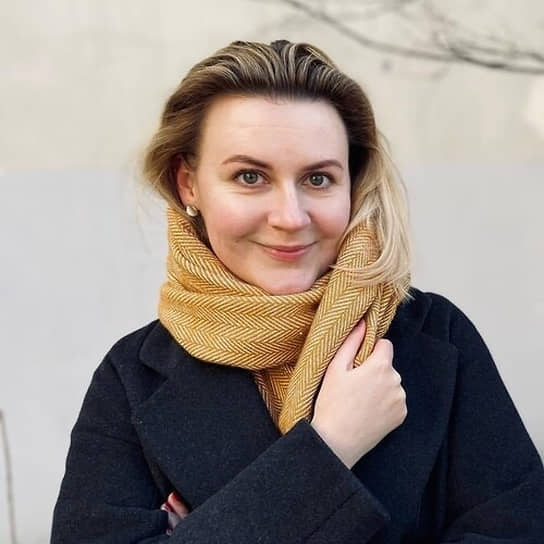 Писательница Анна Лужбина 