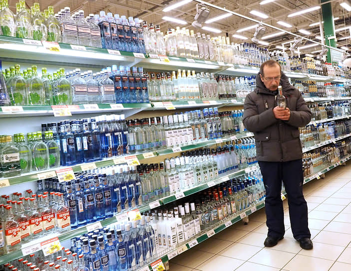 Из-за повышения минимальных цен продажи крепкого алкоголя в 2026 году, по прогнозам, могут снизиться на 5–10%