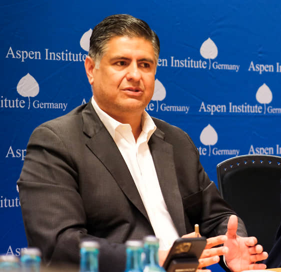 Бывший старший советник президента США Брайан Ланца посоветует ЛУКОЙЛу, что делать с зарубежными активами