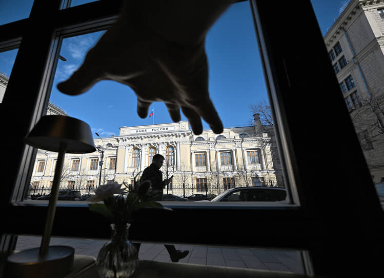 Долговой рекой Долговой рекой