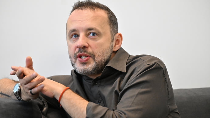 «Все больше людей начинают платить за подписки»