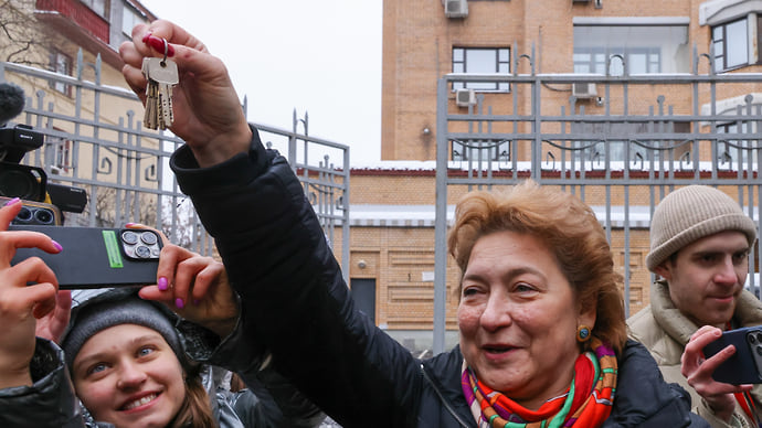 Лариса Долина сдала жилье