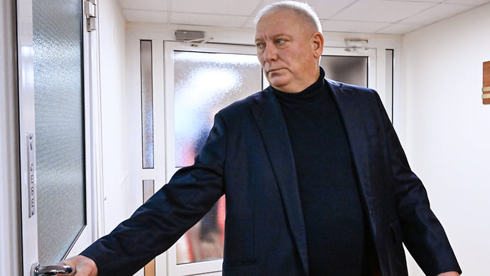 Был бы депутат, а иск найдется