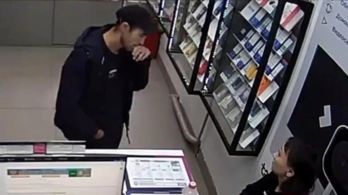 Теперь раскаивался злостно