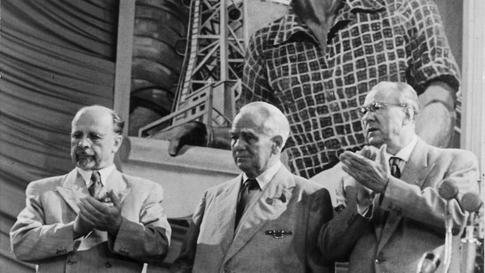 От Гитлера к Сталину и обратно