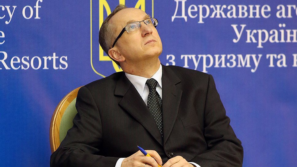 Глава представительства ЕС Ян Томбинский заявил, что ЕС не в силах повлиять на Словакию в вопросе поставок газа Украине