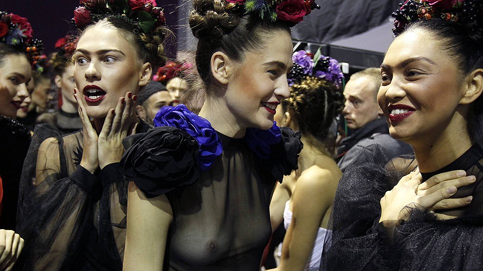 Модели из коллекции грузинского дизайнера Becholla на Ukrainian Fashion Week 