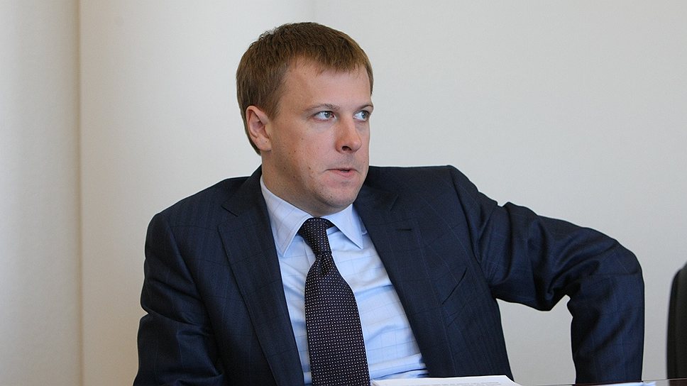 Глава парламентского комитета по вопросам налоговой и таможенной политики Виталий Хомутынник придумал, как незаметно вывести акции из-под действия налогообложения