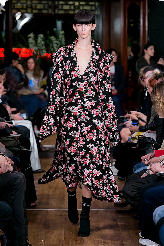 Показ коллекции Vetements сезона «весна-лето 2016»