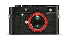 Leica показала первую камеру с красным объективом