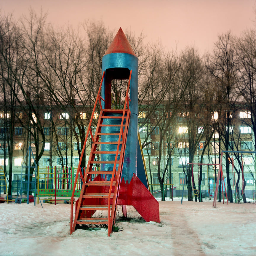 Иван Михайлов «Детские площадки»,  2011 год, предоставлено галереей «ГЛАЗ»