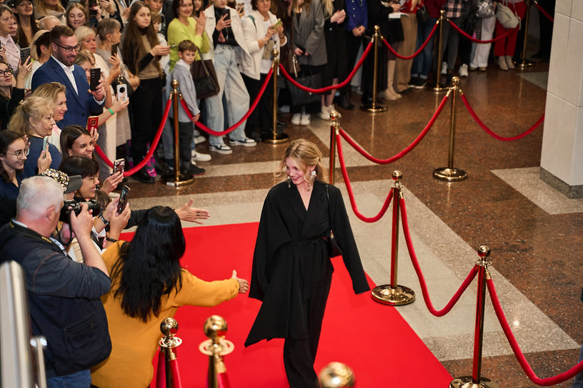 Актриса Карина Александрова