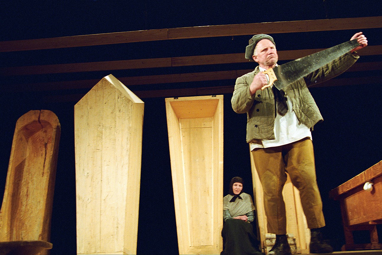 Спектакль «Скрипка Ротшильда» на сцене Московского театра юного зрителя. Постановка К. Гинкаса