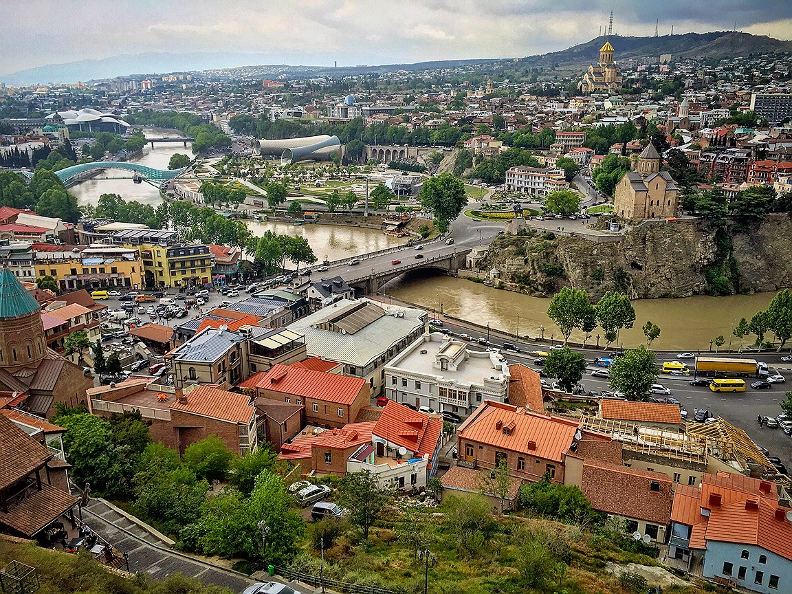 Вид на Старый Тбилиси с крепости Нарикала
