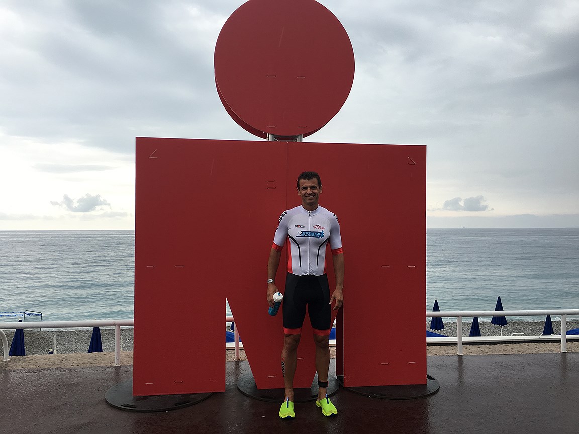 Александр Жуков во время соревнований Ironman в Ницце