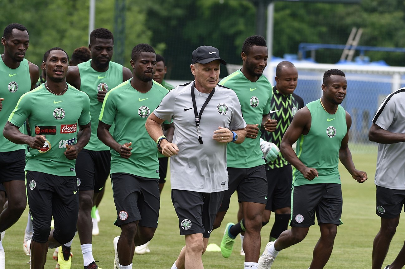 Nigeria&#39;s players warm up during a training session at Essentuki Arena, southern Russia, on June 19, 2018, during the Russia 2018 World Cup football tournament.