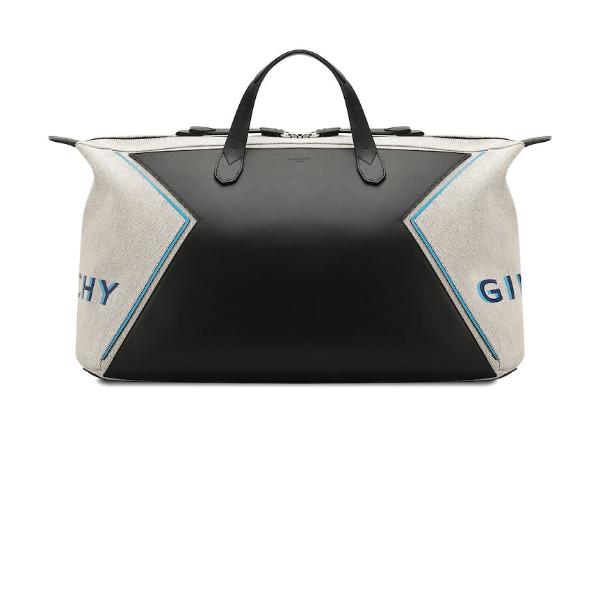Givenchy, дорожная сумка, 174 500 руб, tsum.ru