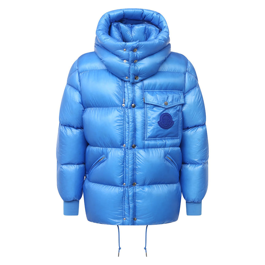 Moncler, пуховая куртка, 136 100 руб, tsum.ru