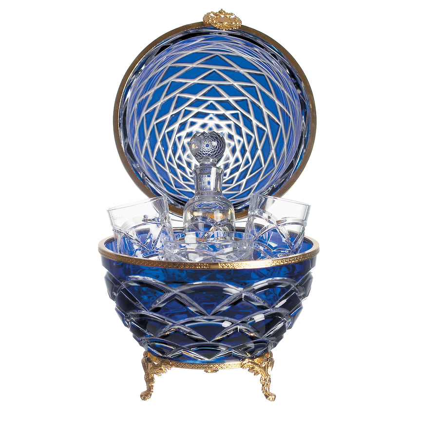 Faberge, яйцо-бар «Кобальт», хрусталь, 199 500 руб., ТД «ЦУМ»