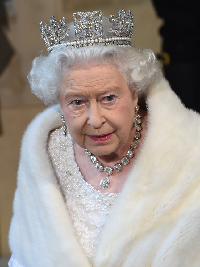 Королева Елизавета в тиаре State Diadem на открытии Парламента, 2015 год