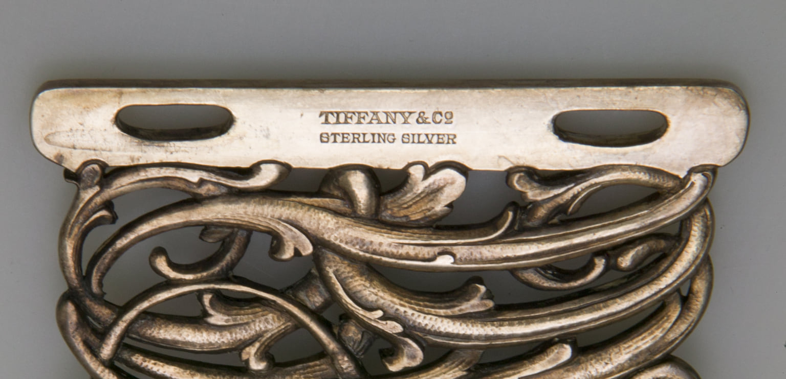 1851 год. Tiffany стала первой американской компанией со стандартом стерлингового серебра 925 пробы, который позже был принят на территории всех Соединенных Штатов
