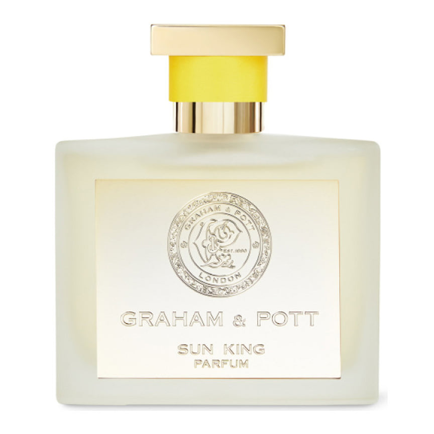 Graham &amp; Pot, парфюмерная вода Sun King. Ноты: лимон, бергамот, мандарин, ветивер, уд, сандал, черный перец, индонезийское агаровое дерево, пачули, кожа, серая амбра, бобы тонка. Цена: 40 500 руб.