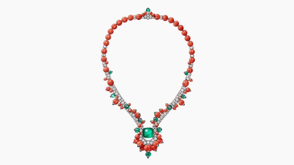 Cartier, колье Recif, платина, изумруды, кораллы, аметисты, бриллианты