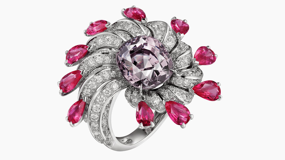 Cartier, кольцо Amodea, платина, шпинель, рубины, бриллианты