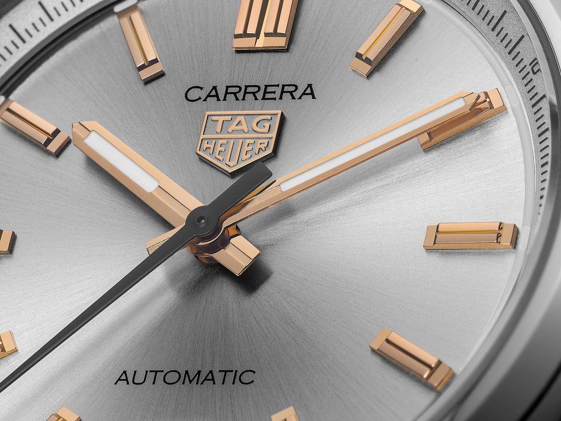 Циферблат часов TAG Heuer Carrera Date