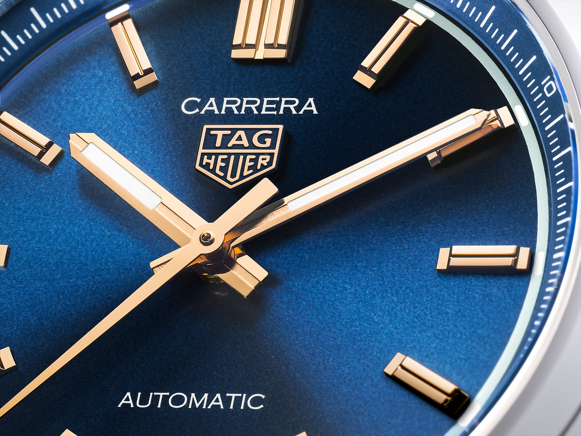 Циферблат часов TAG Heuer Carrera Date