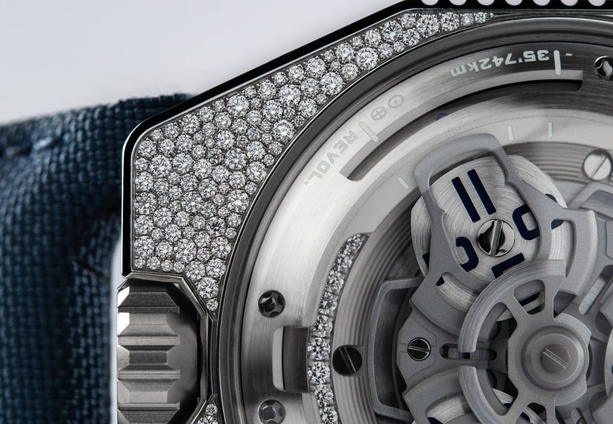 Часы Urwerk UR-100V Stardust