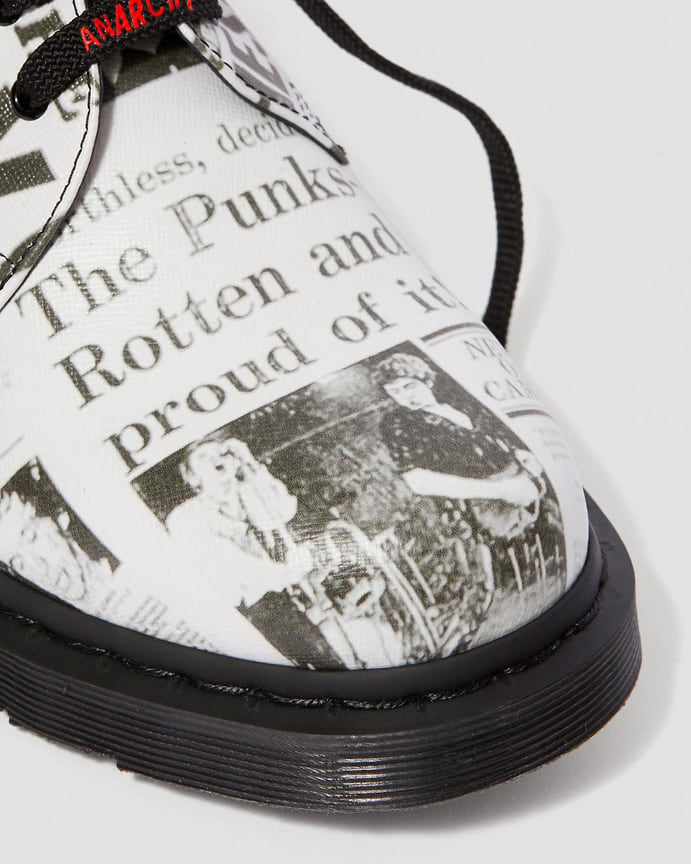 Коллекция Dr. Martens, посвященная группе Sex Pistols