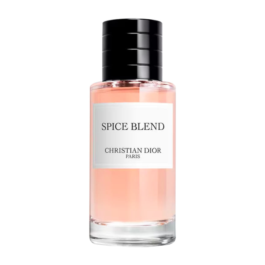 Christian Dior, парфюмерная вода Spice Blend. Ноты: ром, имбирь, розовый перец, корица, черный перец, гвоздика, мускатный орех, кориандр, лавр и древесные ноты