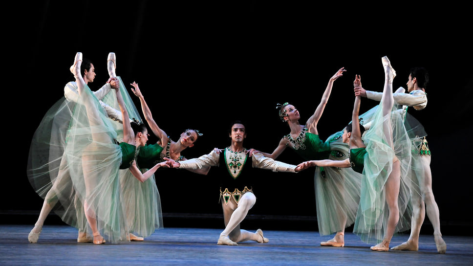 Балет Джорджа Баланчина «Драгоценности» в Королевском оперном театре Ковент-Гарден в Лондоне, 2009 год