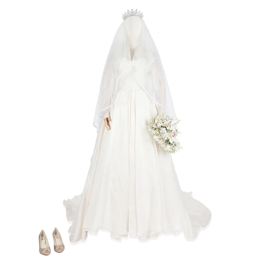 Свадебное платье принцессы Маргарет в исполнении Ванессы Кирби (6-8 тыс. фунтов стерлингов)