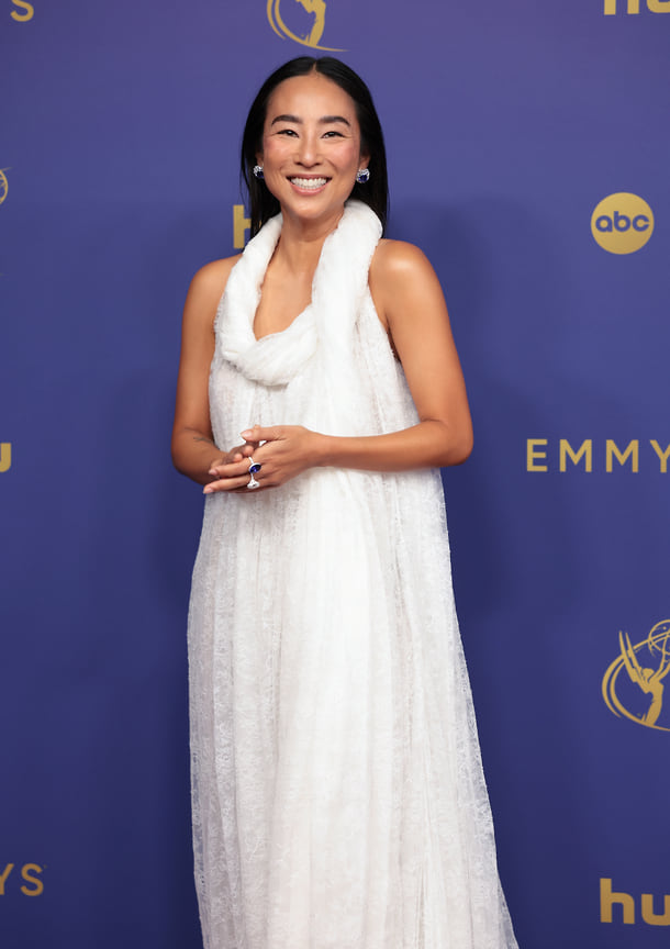 Грета Ли в Loewe и украшениях Tiffany & Co.