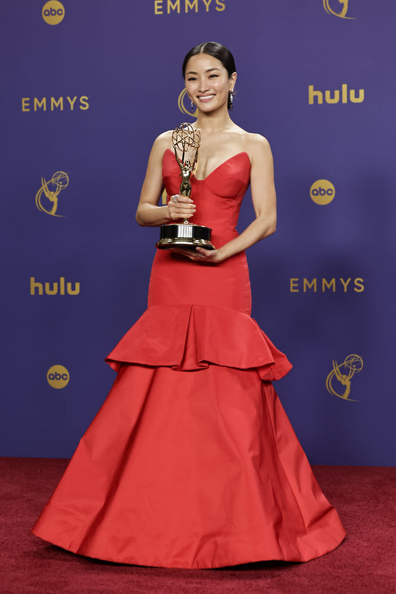 Анна Саваи в Vera Wang