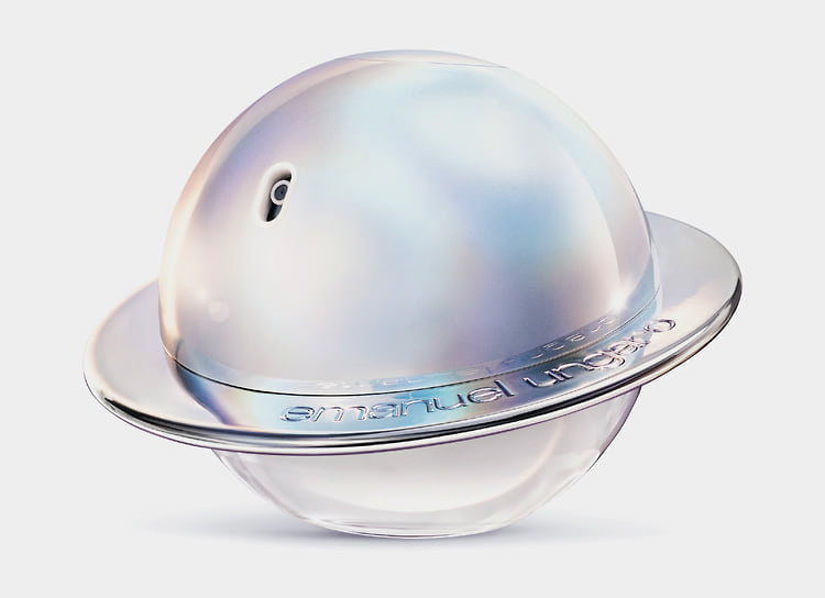 Emanuel Ungaro, парфюмерная вода для женщин Moon. Ноты: базилик, кардамон, черный перец, герань, кумкват, бамбук, пачули, сандал, ваниль