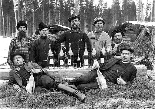 С ростом благосостояния подданных Российской империи неуклонно росло потребление хлебного вина