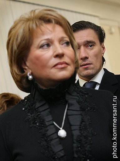 Губернатор Санкт-Петербурга Валентина Матвиенко с сыном Сергеем, владельцем ЗАО &quot;Империя&quot;
