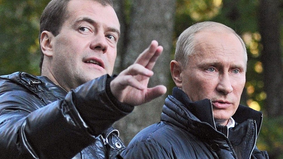 Если экономика России докатится до рецессии, Дмитрию Медведеву станет еще труднее исполнять обещания Владимира Путина