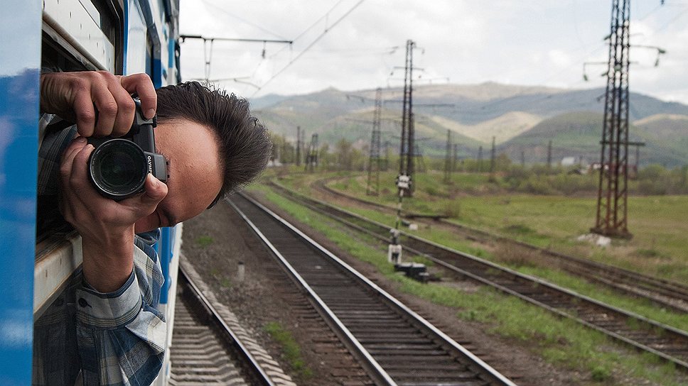 Поездки по Кругобайкальской железной дороге — главный аттракцион для туристов 
